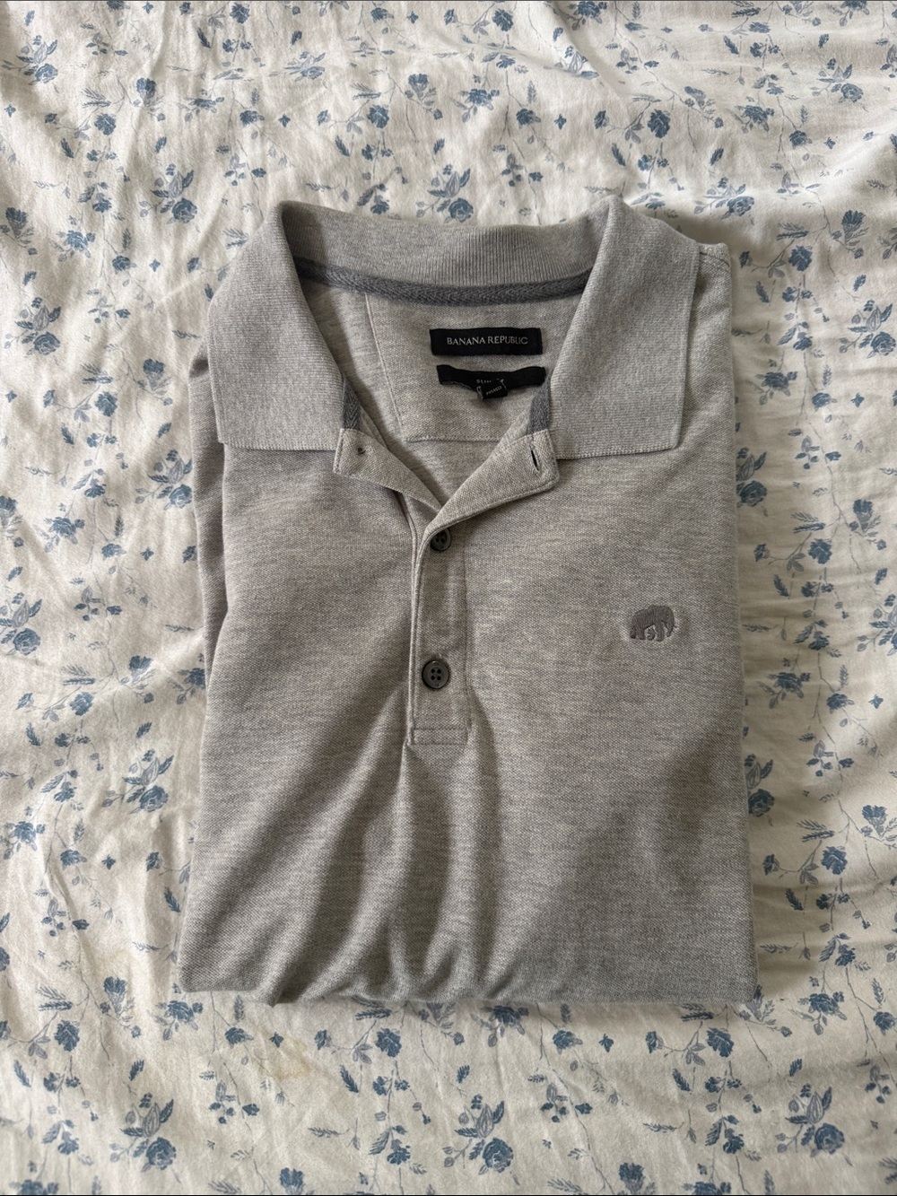 Banana Republic Men's Light Grey Polo Shirt